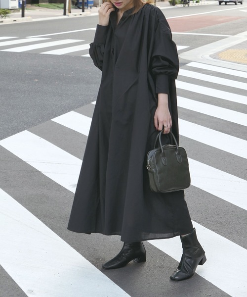 CORNERS（コーナーズ）の「ロングギャザーワンピース（ワンピース・レディース・チャコールグレー/ブラック/ブルー/グリーン・M）」の7枚目の写真