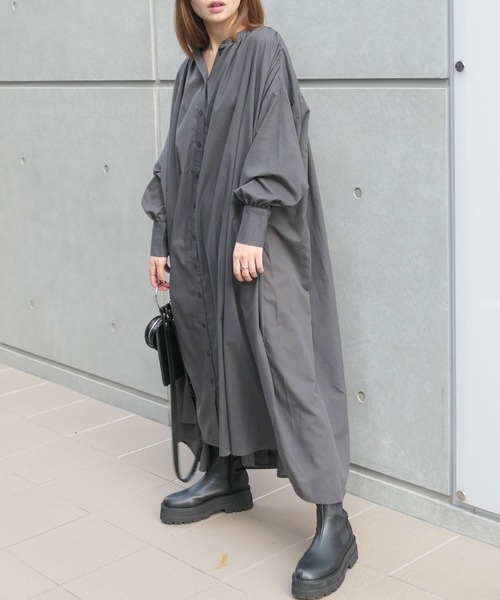 CORNERS（コーナーズ）の「ロングギャザーワンピース（ワンピース・レディース・チャコールグレー/ブラック/ブルー/グリーン・M）」の6枚目の写真