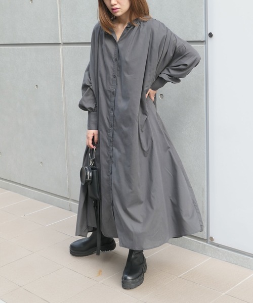 CORNERS（コーナーズ）の「ロングギャザーワンピース（ワンピース・レディース・チャコールグレー/ブラック/ブルー/グリーン・M）」の5枚目の写真