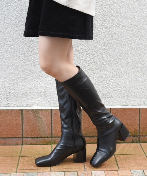 sango（sango）の「スクエアトゥヒールストレッチロングブーツ（ブーツ・レディース・ダークブラウン/アイボリー/ブラック/グレイッシュベージュ・3L/L/S/LL/M/SS）」の3枚目の写真