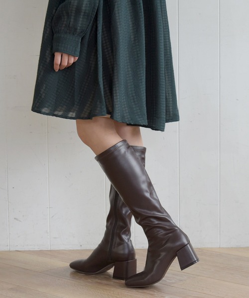 sango（sango）の「スクエアトゥヒールストレッチロングブーツ（ブーツ・レディース・ダークブラウン/アイボリー/ブラック/グレイッシュベージュ・3L/L/S/LL/M/SS）」の6枚目の写真