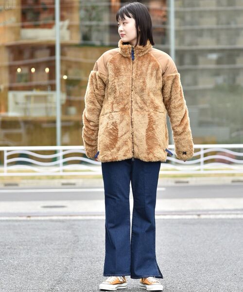 Russell Athletic(ラッセルアスレティック)の「【WEB限定/SHIPS別注】RUSSELL ATHLETIC: ボアフリース ミリタリー スタンドカラー ブルゾン(ブルゾン・メンズ・チャコールグレー/ブラック/キャメル・SMALL/MEDIUM/LARGE/X-LARGE)」の6枚目の写真