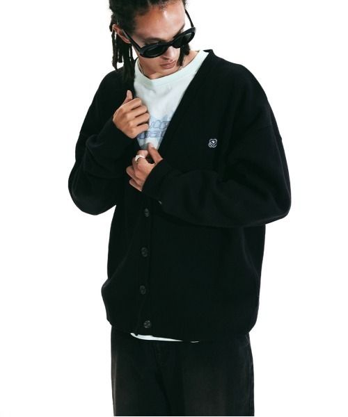 SCULPTOR(スカルプター)の「Basic Symbol Patch Cardigan/ベーシックシンボルパッチカーディガン(カーディガン/ボレロ・レディース・ブラック/アイボリー/杢グレー/グレイッシュブルー・MEDIUM)」の3枚目の写真