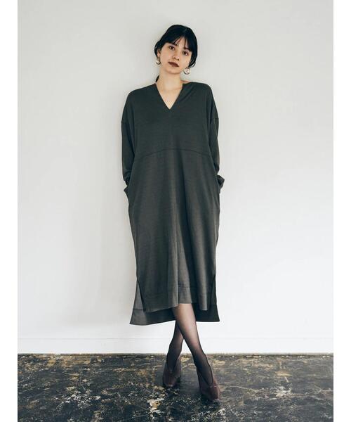 YECCA VECCA（イェッカヴェッカ）の「・ヘリンボーン柄カットソーワンピース＊（ワンピース・レディース・ブラック/カーキ/グレイッシュベージュ・FREE）」の19枚目の写真