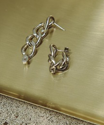 チェーンピアス