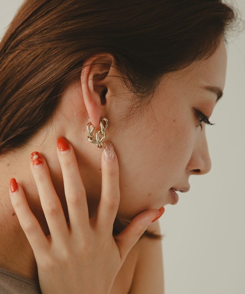 COLOR TOKYO ACCESSORIES(カラートウキョウアクセサリー)の「チェーンピアス(ピアス(両耳用)・レディース・シルバー/ゴールド・FREE)」の5枚目の写真