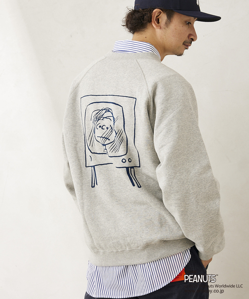 PEANUTS(ピーナッツ)の「【PEANUTS×SPORTS WEAR】別注 オーバーサイズ カラープリントスウェット(スウェット・メンズ・ベージュ/ネイビー/グレー/ブルー・MEDIUM/LARGE/X-LARGE)」の2枚目の写真