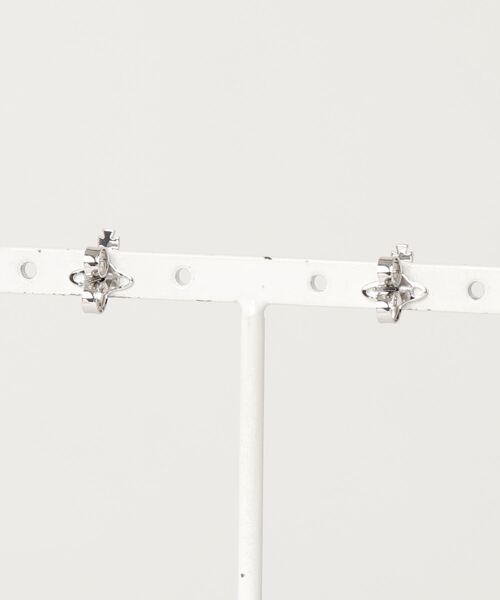 Vivienne Westwood(ヴィヴィアンウエストウッド)の「【Vivienne Westwood】ロゴモチーフピアス 62010015(ピアス(両耳用)・レディース・シルバー/ゴールド・FREE)」の3枚目の写真