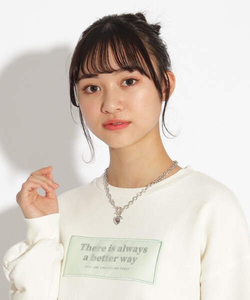 PINK-latte（ピンクラテ）の「ぷっくりハートチョーカー（ネックレス・キッズ・シルバー・00）」の6枚目の写真