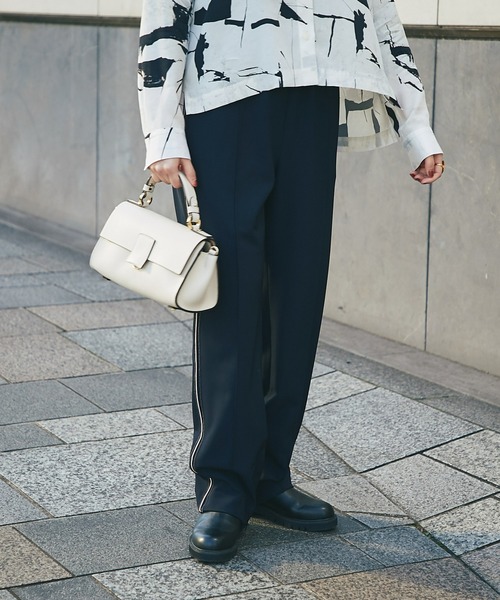 RIVE DROITE(リヴドロワ)の「サイドライントラックパンツ(その他パンツ・レディース・ネイビー・38/36)」の10枚目の写真