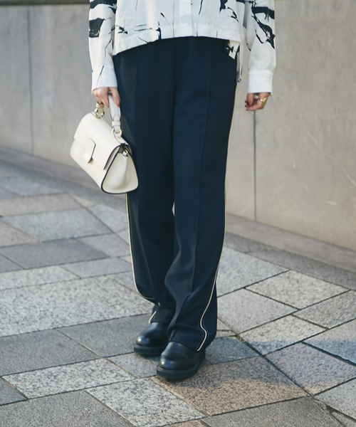 RIVE DROITE(リヴドロワ)の「サイドライントラックパンツ(その他パンツ・レディース・ネイビー・38/36)」の4枚目の写真