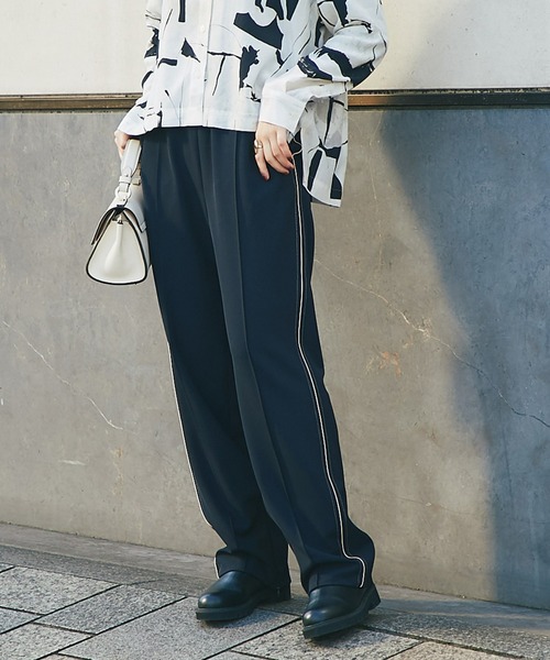 RIVE DROITE(リヴドロワ)の「サイドライントラックパンツ(その他パンツ・レディース・ネイビー・38/36)」の8枚目の写真
