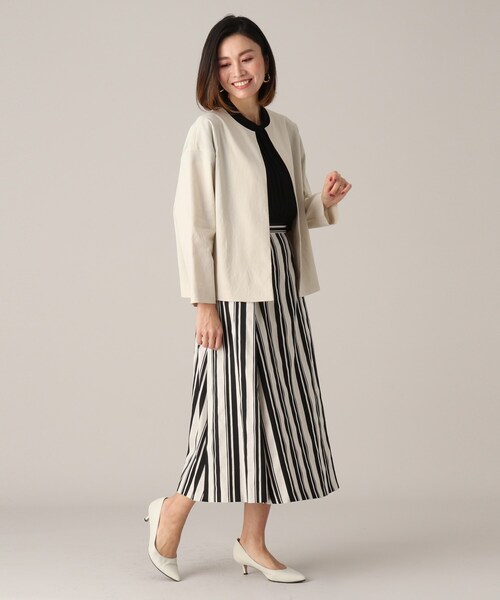 UNTITLED（アンタイトル）の「◆【STORY掲載】SETUP／リネン混 ドロップショルダージャケット【洗える】（ノーカラージャケット・レディース・ネイビー/ライトグリーン/ライトベージュ/ベージュ系9・00/03/02/04/01/44/48）」の15枚目の写真