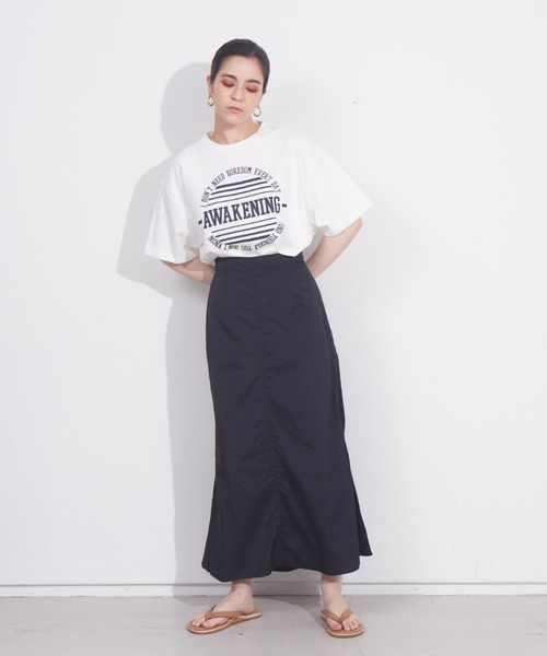 NOMINE(ノミネ)の「オリジナルロゴプリントTシャツ(Tシャツ/カットソー・レディース・チャコールグレー/パープル/ホワイト系その他/ホワイト系その他2/ホワイト系その他3/グリーン・フリー)」の11枚目の写真