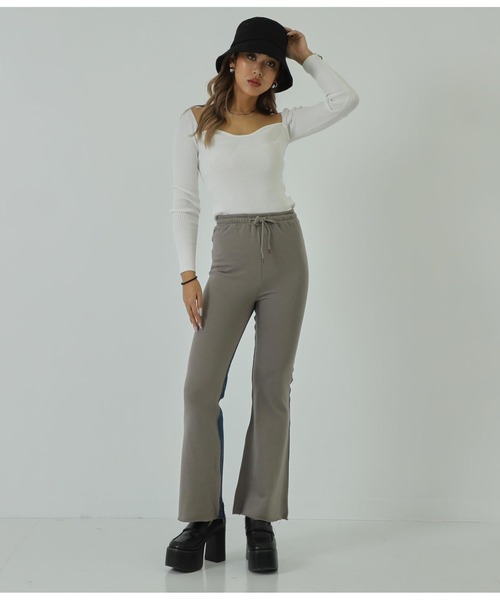 ANAP(アナップ)の「デコルテリブトップス(Tシャツ/カットソー・レディース・ホワイト/ブルー/ブラック・FREE)」の4枚目の写真