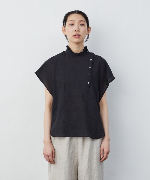 LOISIR（ロワズィール）の「コットンシルクノースリーブブラウス