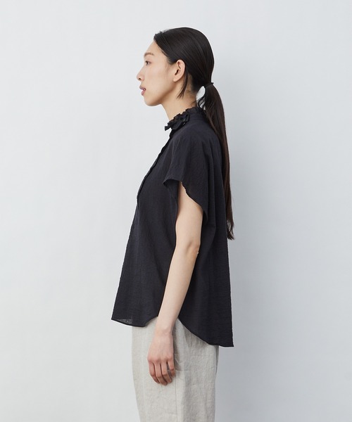 LOISIR（ロワズィール）の「コットンシルクノースリーブブラウス