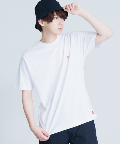 Dickies(ディッキーズ)の「【DICKIES/ディッキーズ】ワンポイントブランドロゴ ミニワッペン 半袖Tシャツ(Tシャツ/カットソー・メンズ・ダークグリーン/ブラック/ブルー/ホワイト/ベージュ・X-LARGE/LARGE/MEDIUM)」の1枚目の写真