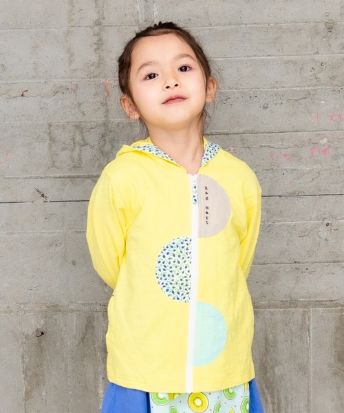 RAGMART（ラグマート）の「UVカットパーカー（パーカー・キッズ・イエロー/オフホワイト/ブルー・80ｃｍ/90cm/95cm）」の3枚目の写真