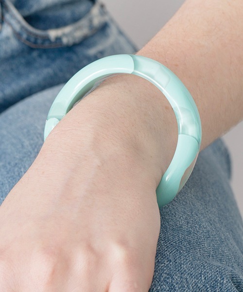 Casselini（キャセリーニ）の「Casselini(キャセリーニ)ジュレバングル（バングル/リストバンド・レディース・ミント/ホワイト/クリア/マルチ・FREE）」の11枚目の写真