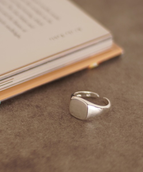 STYLE NUMBER（スタイルナンバー）の「【 STYLE NUMBER / スタイルナンバー 】 スクエア リング / SILVER 925（リング・レディース・シルバー/ゴールド・FREE）」の2枚目の写真