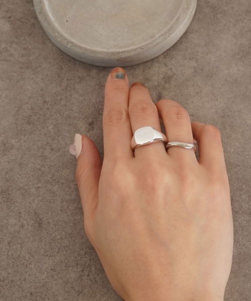 STYLE NUMBER（スタイルナンバー）の「【 STYLE NUMBER / スタイルナンバー 】 スクエア リング / SILVER 925（リング・レディース・シルバー/ゴールド・FREE）」の4枚目の写真