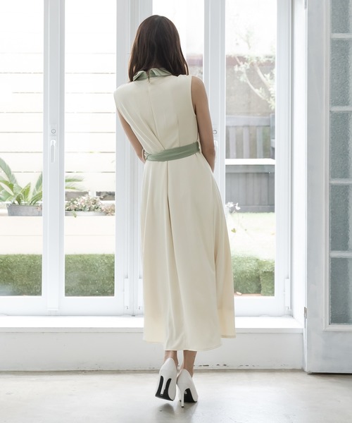 Julia Boutique（ジュリアブティック）の「フレア・配色デザインシャツワンピース/22087（ワンピース・レディース・ホワイト/ブラック/ベージュ/グリーン系・ONE）」の5枚目の写真