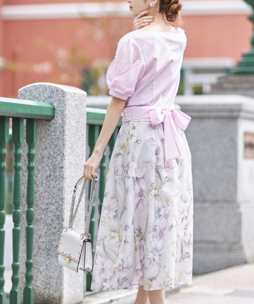tocco closet（トッコ クローゼット）の「シアーフラワープリント