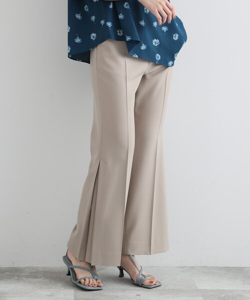 INDIVI（インディヴィ）の「◆【洗える】サイドタック フレアパンツ（その他パンツ・レディース・ブラック/ダークグリーン/ワインレッド/ライトベージュ・13/15 /12/17/36/19/40/05/03/38）」の12枚目の写真