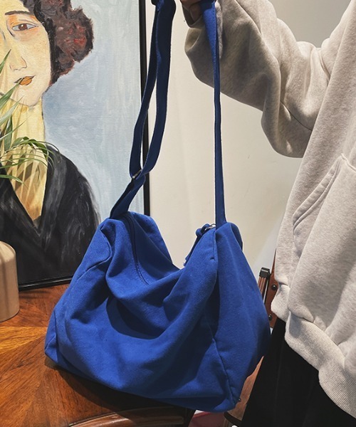 .KOM(ドットコム)の「A'GEM/9 × .kom『.kom/ドットケーオーエム』アジャスターベルト付 キャンバス ショルダーバック(ショルダーバッグ・レディース・ブルー/グリーン/アイボリー・FREE)」の20枚目の写真