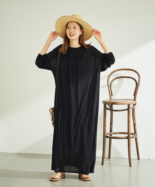 FRAMeWORK（フレームワーク）の「バックオープンドレス