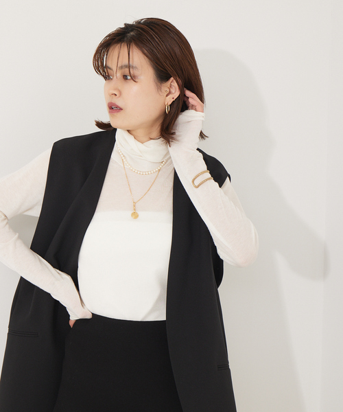 Rouge vif(ルージュヴィフ)の「ウール混タートルネックニットプルオーバー(ニット/セーター・レディース・ブラック/アイボリー/ベージュ・フリー)」の2枚目の写真