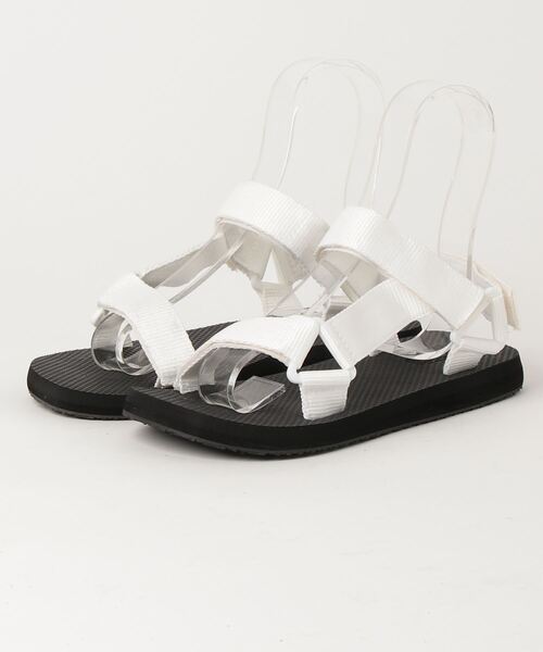 MAISON BREEZE(メゾンブリーズ)の「【SETUP7】MEVAハリケーンスポーツサンダル JIP(サンダル・レディース・ブラック/パープル/イエロー/ホワイト・M/L)」の1枚目の写真