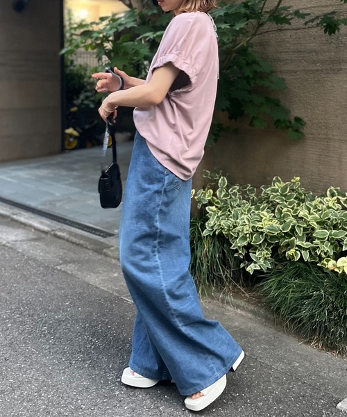 mi via loca(ミヴィアロカ)の「袖口ギャザーデザイントップス(Tシャツ/カットソー・レディース・オフホワイト/モカ/ライトパープル/スミクロ・FREE)」の12枚目の写真