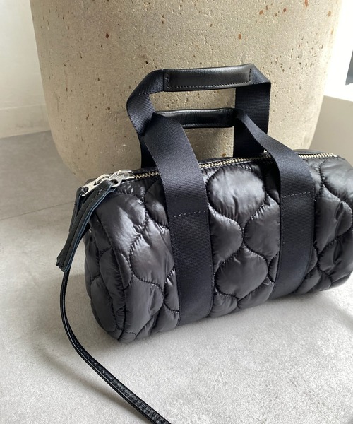 DouDou（ドゥドゥ）の「【WEB限定】ドラムキルティングバッグ（ショルダーバッグ・レディース・ブラック/カーキ・FREE）」の4枚目の写真