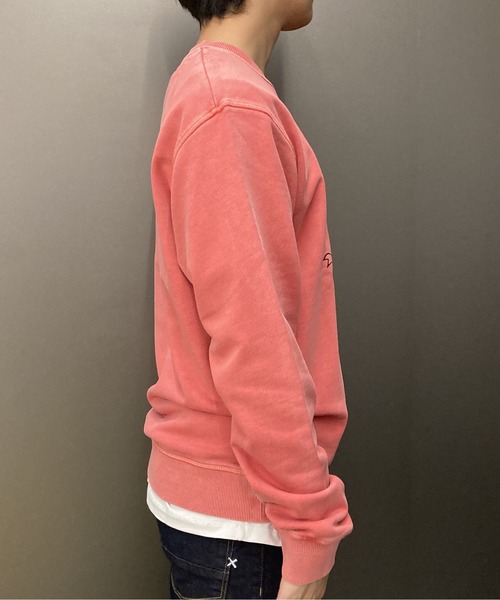 SCOTCH&SODA（スコッチアンドソーダ）の「グラフィック クルーネック スウェット【167222】（スウェット・メンズ・オフホワイト/レッド・MEDIUM/LARGE/SMALL）」の4枚目の写真