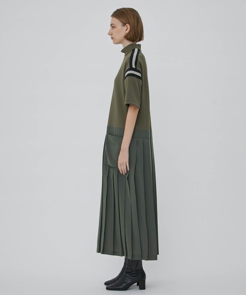 CITY TOKYO（シティトウキョウ）の「プリーツドッキングカットワンピース（ワンピース・レディース・オフホワイト/カーキ/オレンジ・1/2）」の8枚目の写真