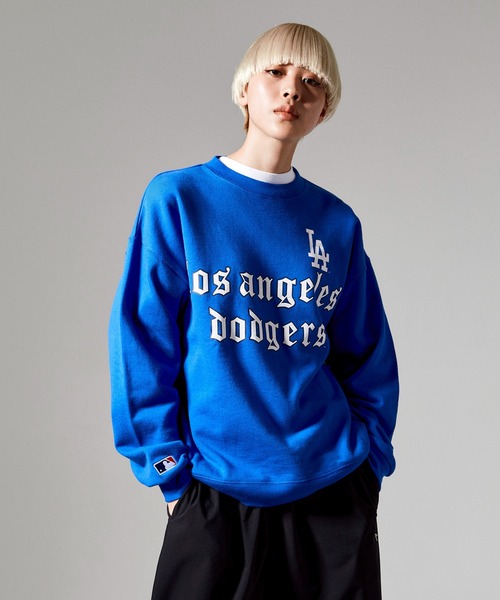 MUNSINGWEAR(マンシングウェア)の「Munsingwear/マンシングウェア MLBXPenguin sweat-tshirt MLBコラボスウェット プリントTシャツ ロゴ(スウェット・メンズ・ブラック/ブルー/ネイビー/グレー・L/M/XL)」の4枚目の写真