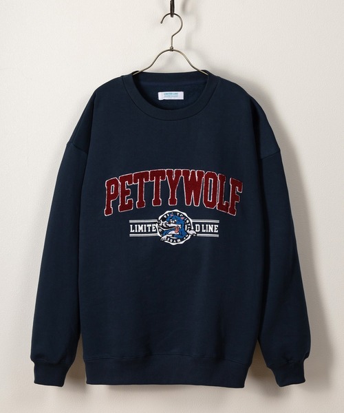 SlashDate(スラッシュデイト)の「PETTYWOLFサガラロゴ刺繍スウェット/オーバーサイズ/裏起毛/ユニセックス(スウェット・レディース・ホワイト/レッド/グリーン/ネイビー/アッシュグレー・M/L/XL)」の13枚目の写真