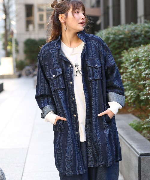 チチカカ（チチカカ）の「ネイティブラグ抜染デニムジャケット（デニムジャケット・レディース・ブルー/インディゴブルー・FREE）」の2枚目の写真