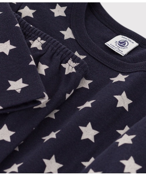 PETIT BATEAU（プチバトー）の「プリント長袖パジャマ（ルームウェア/パジャマ・キッズ・ダークネイビー・6YEAR/8YEAR/10YEAR/12YEAR）」の2枚目の写真