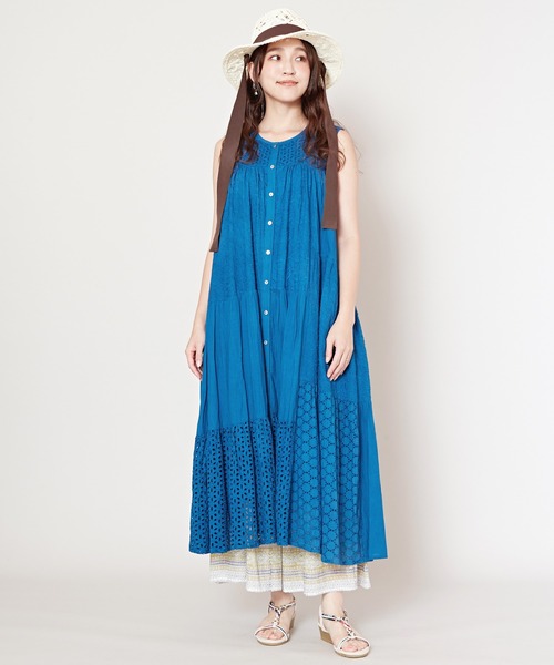 チャイハネ（チャイハネ）の「【チャイハネ】シフリー刺繍メグナノースリーブワンピース（ワンピース・レディース・ブラック/ホワイト/ブルー・FREE）」の3枚目の写真