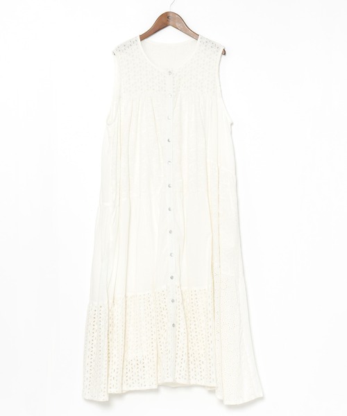 チャイハネ（チャイハネ）の「【チャイハネ】シフリー刺繍メグナノースリーブワンピース（ワンピース・レディース・ブラック/ホワイト/ブルー・FREE）」の4枚目の写真