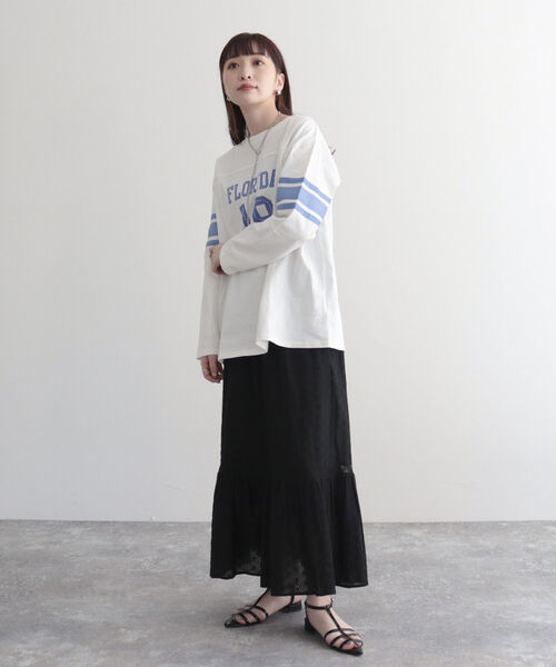 fredy emue（フレディエミュ）の「ナンバリングロゴロンT（Tシャツ/カットソー・レディース・ベージュ/チャコールグレー/オフホワイト・38）」の9枚目の写真
