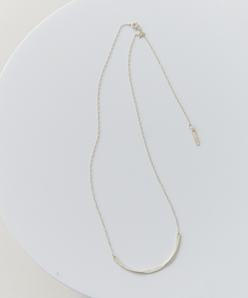 collex(コレックス)の「【Ljud/ユード】カーブラインネックレス(ネックレス・レディース・ゴールド/シルバー・フリー)」の2枚目の写真