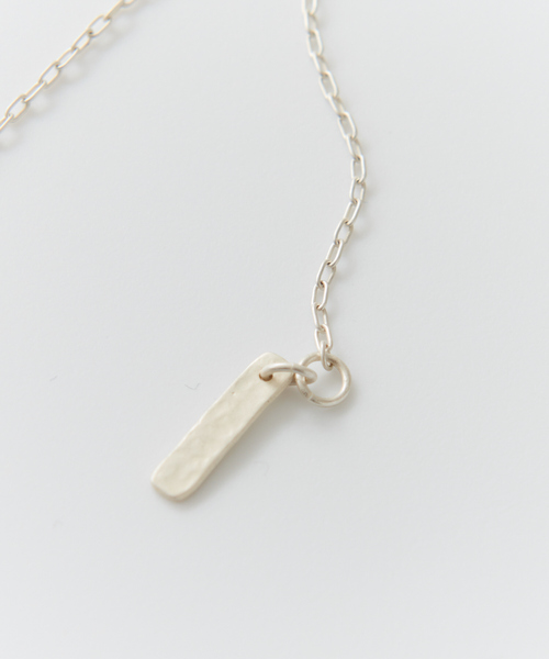 collex(コレックス)の「【Ljud/ユード】カーブラインネックレス(ネックレス・レディース・ゴールド/シルバー・フリー)」の8枚目の写真