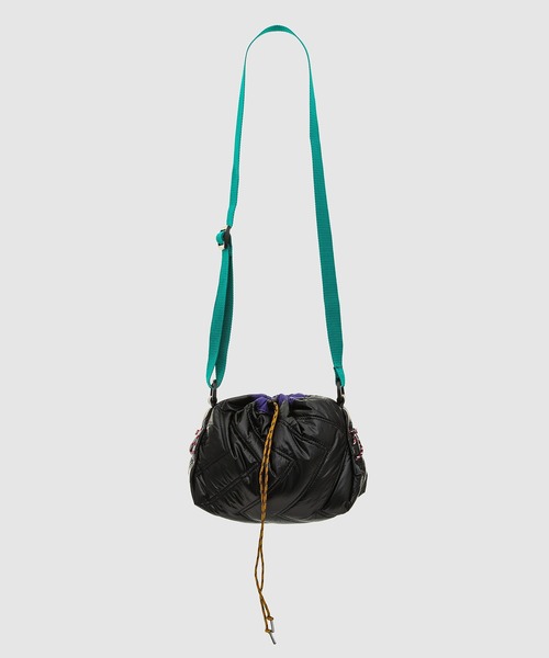 kolor BEACON(カラービーコン)の「23WBM-A02532(ショルダーバッグ・メンズ・ブラック/グリーン・FREE)」の2枚目の写真