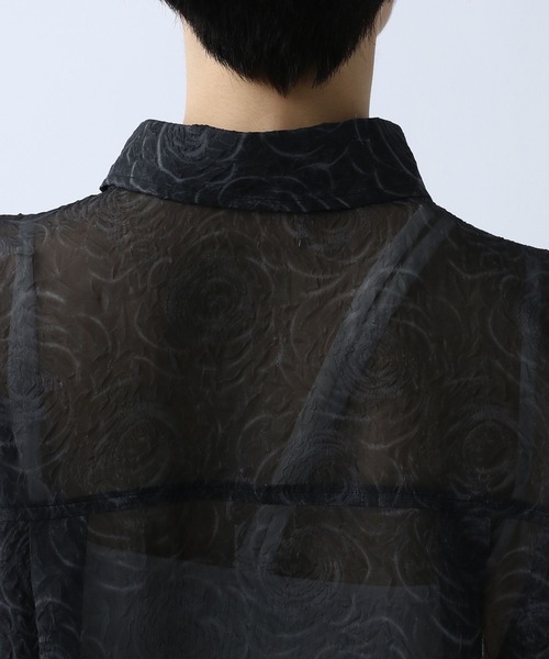 PAGEBOY(ページボーイ)の「ローズジャガードシアーBIGシャツ(シャツ/ブラウス・レディース・オフホワイト/ブルー/ブラック・FREE)」の5枚目の写真