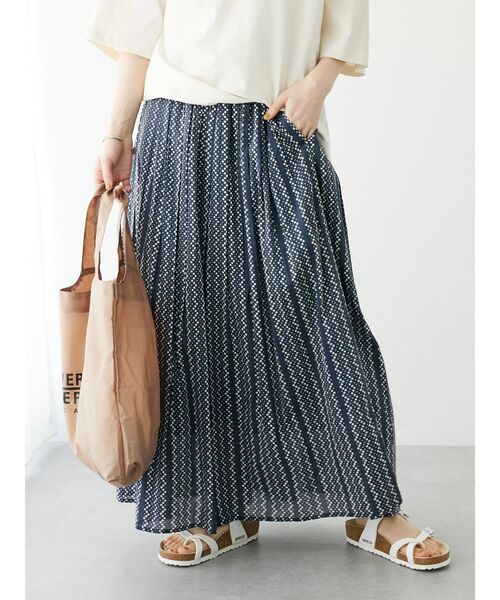 CRAFT STANDARD BOUTIQUE(クラフトスタンダードブティック)の「インドコットン ドットストライプ柄マキシスカート(スカート・レディース・チャコールグレー/ブルー・M/L)」の6枚目の写真