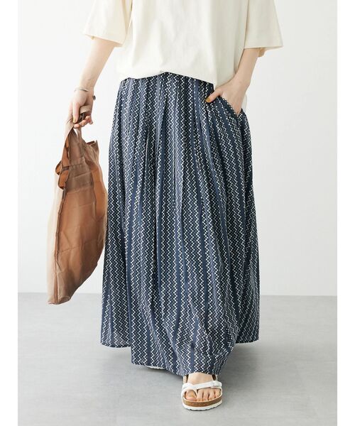 CRAFT STANDARD BOUTIQUE(クラフトスタンダードブティック)の「インドコットン ドットストライプ柄マキシスカート(スカート・レディース・チャコールグレー/ブルー・M/L)」の9枚目の写真